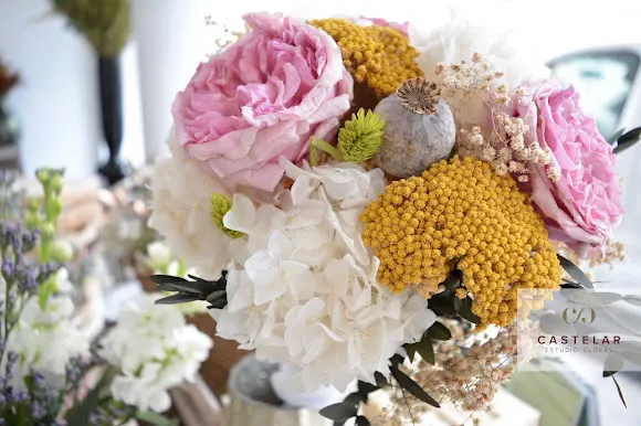 Castelar Estudio Floral - Decoración para empresas y hogares