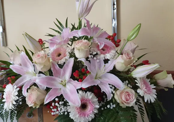 Floristería Jiménez - Floristería en San Clemente