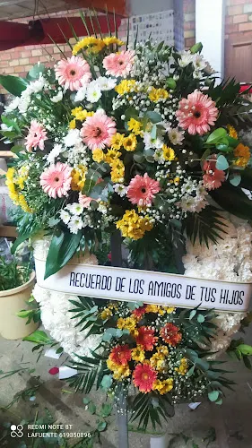 FLORISTERÍA LA FUENTE PORCUNA - Porcuna