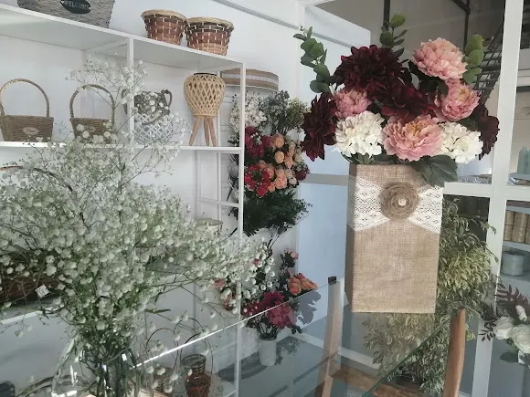 Floristería y Piensos Latorre - Arjona