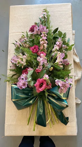 Escuela Andaluza de Arte Floral - Sevilla