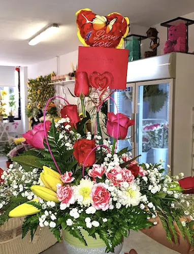 Floristería Adeje, y bazar esoterico, arreglos florales, La Bondad de Olodumare