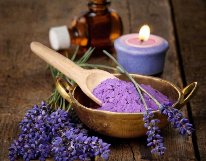 7 plantas buenas para cuidar la piel y hacer tus propios cosméticos